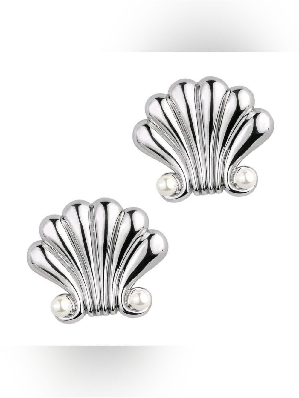 Hamptons Earrings By Oomiay